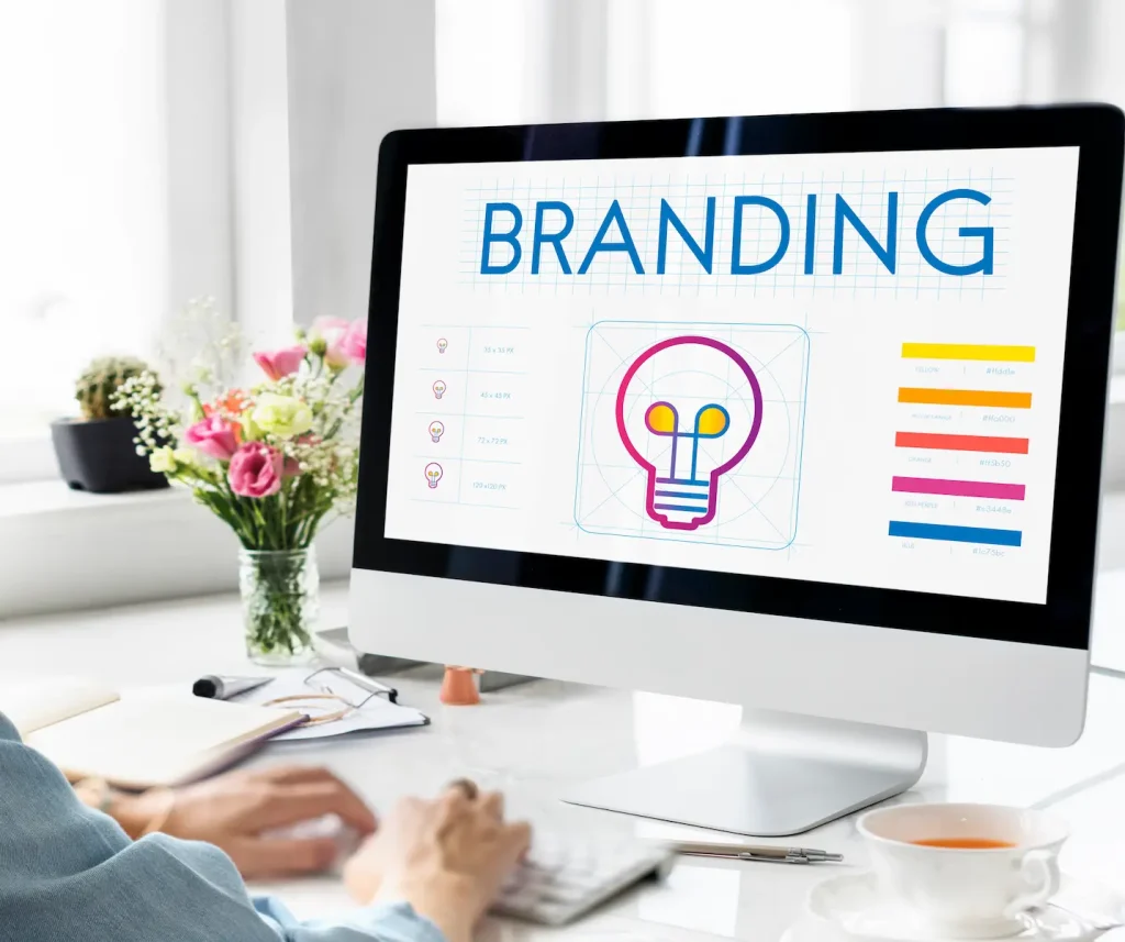 Francesca Spampinato sviluppa brand identity riconoscibili e coerenti per aziende e PMI a none torino